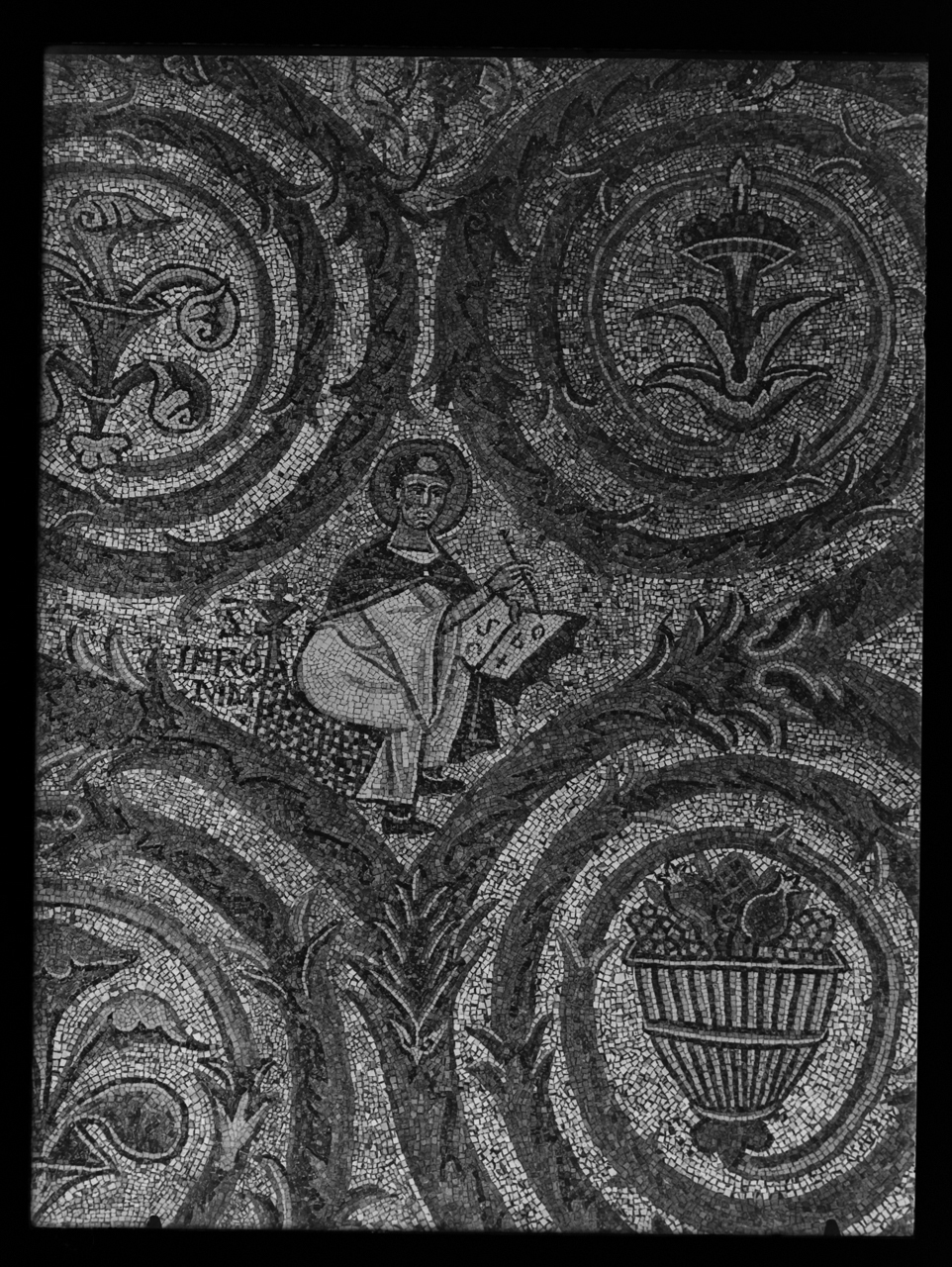 Basilica di San Clemente al Laterano <Roma> - Absidi – Mosaici - Sec. 12 (negativo) di laboratorio fotografico Soprintendenza Monumenti del Lazio (laboratorio) (terzo quarto XX)
