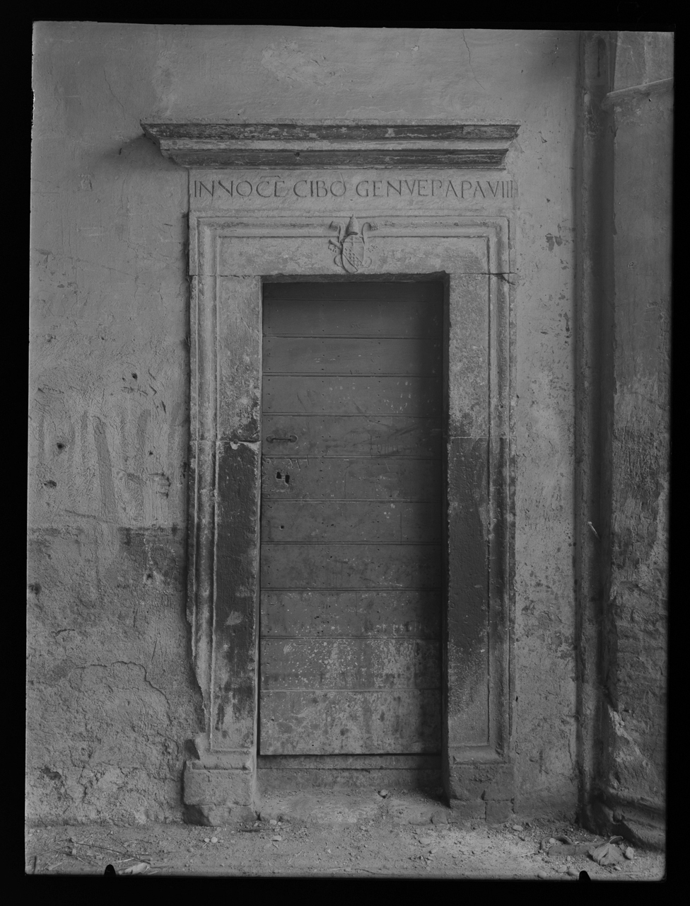 Castello della Magliana <Roma> - Porte (negativo) di laboratorio fotografico Soprintendenza Monumenti del Lazio (laboratorio) (terzo quarto XX)