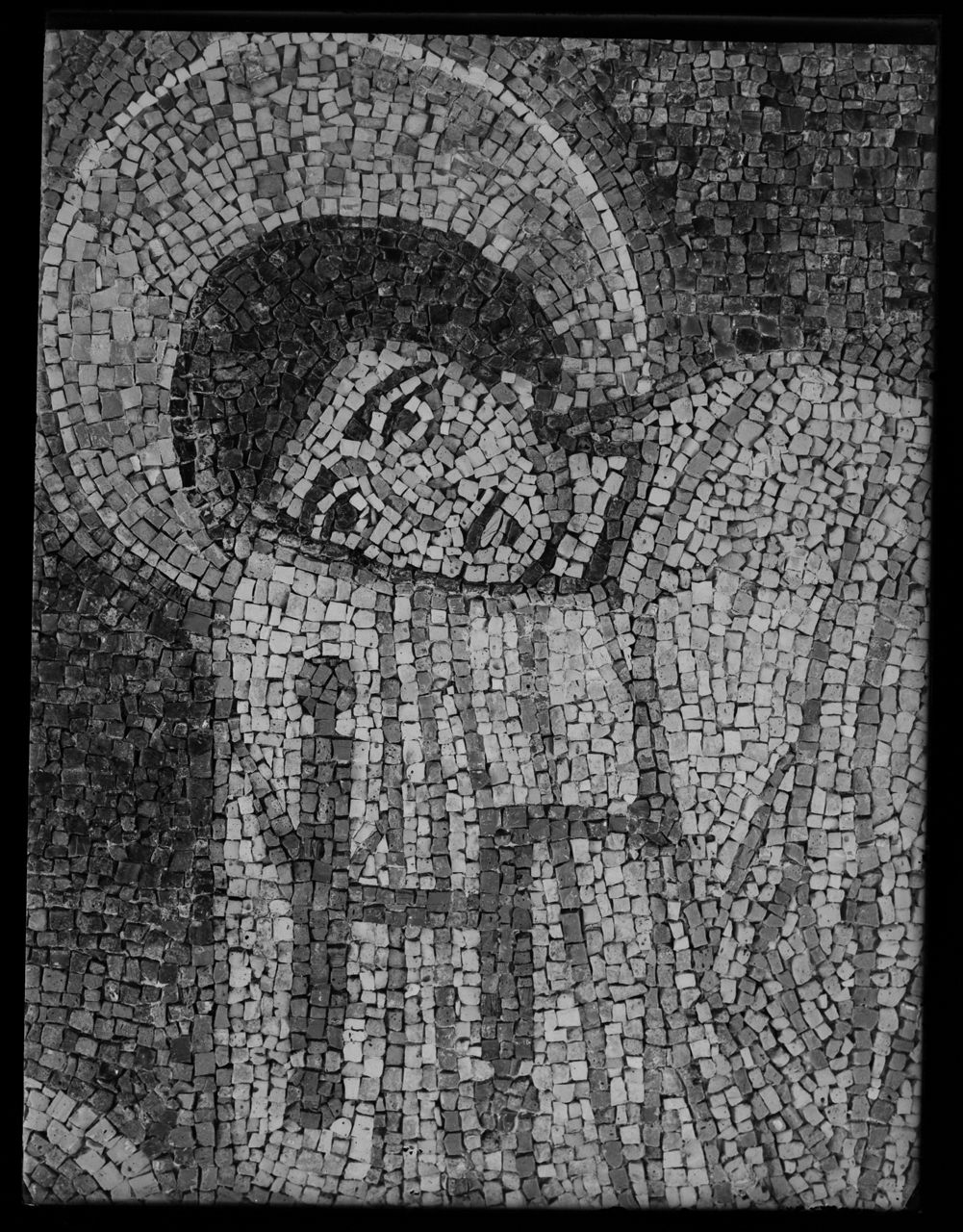 Giovanni <Basilica dei SS. Nereo e Achilleo ; Roma> - Absidi - Archi - Mosaici - Sec. 8.-9 (negativo) di laboratorio fotografico Soprintendenza Monumenti del Lazio (laboratorio) (terzo quarto XX)