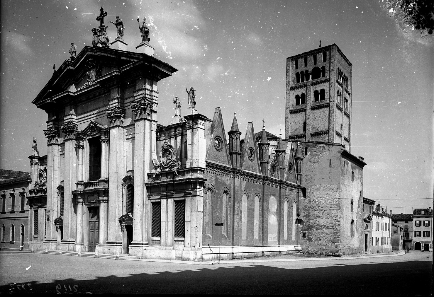 Architettura religiosa - Chiese - Campanili (negativo) di Anonimo (XX)