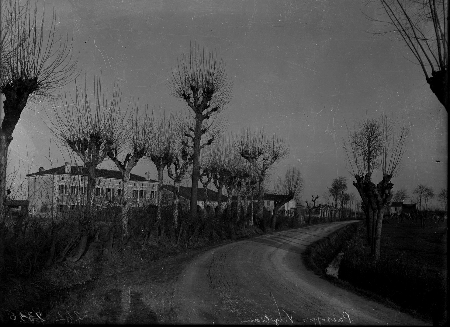 Lombardia - Mantova <provincia> - Pietole - Borgo Virgilio (negativo) di Anonimo (XX)