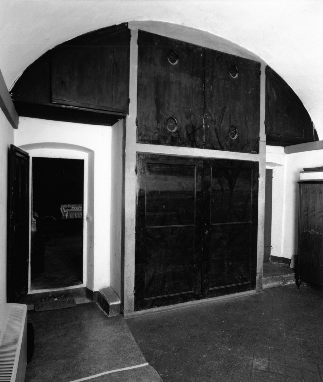 armadio - a muro - bottega toscana (sec. XVIII, sec. XIX)