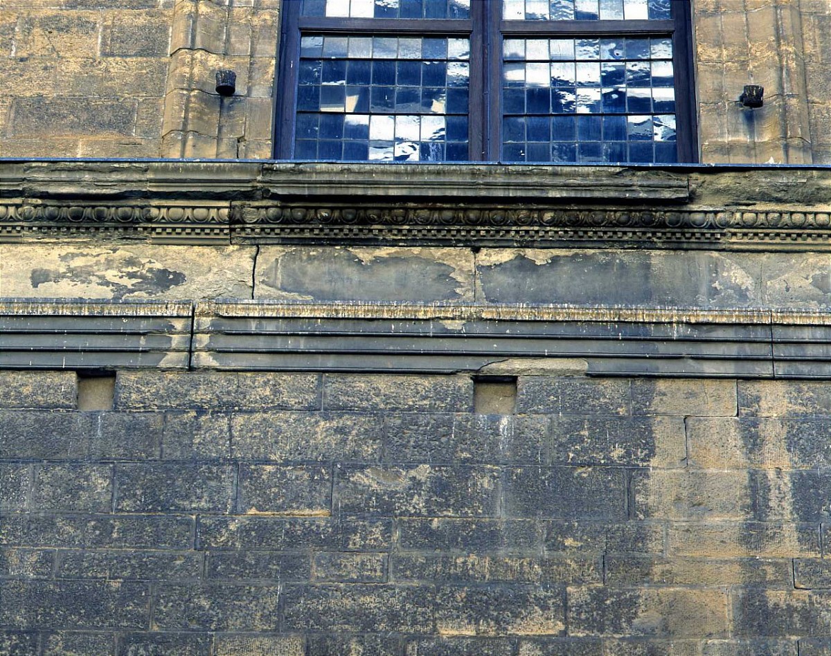 cornice marcapiano di Brunelleschi Filippo (sec. XV)