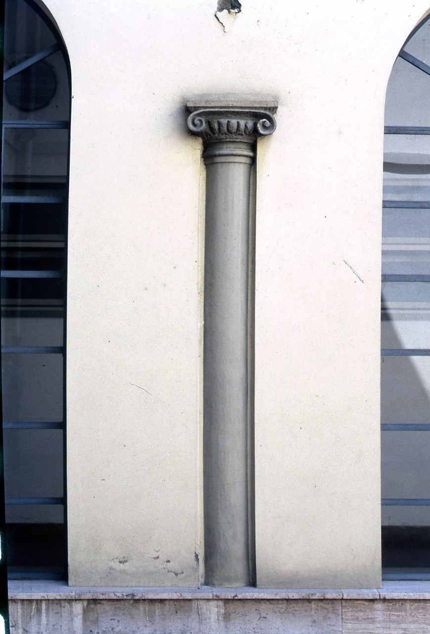 colonna ionica, serie - bottega fiorentina (sec. XVI)