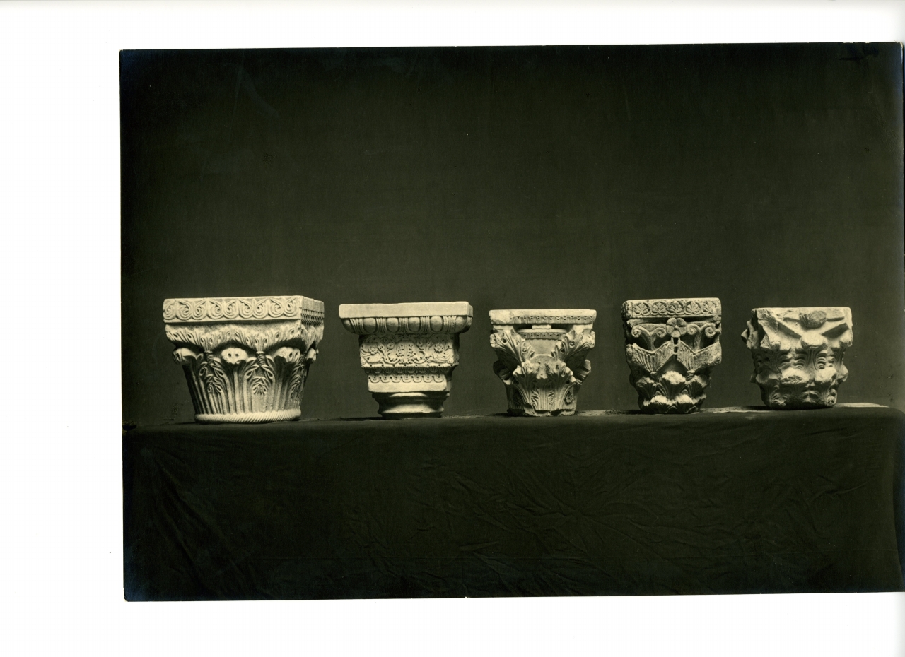 capitelli (positivo) di anonimo (prima metà XX)
