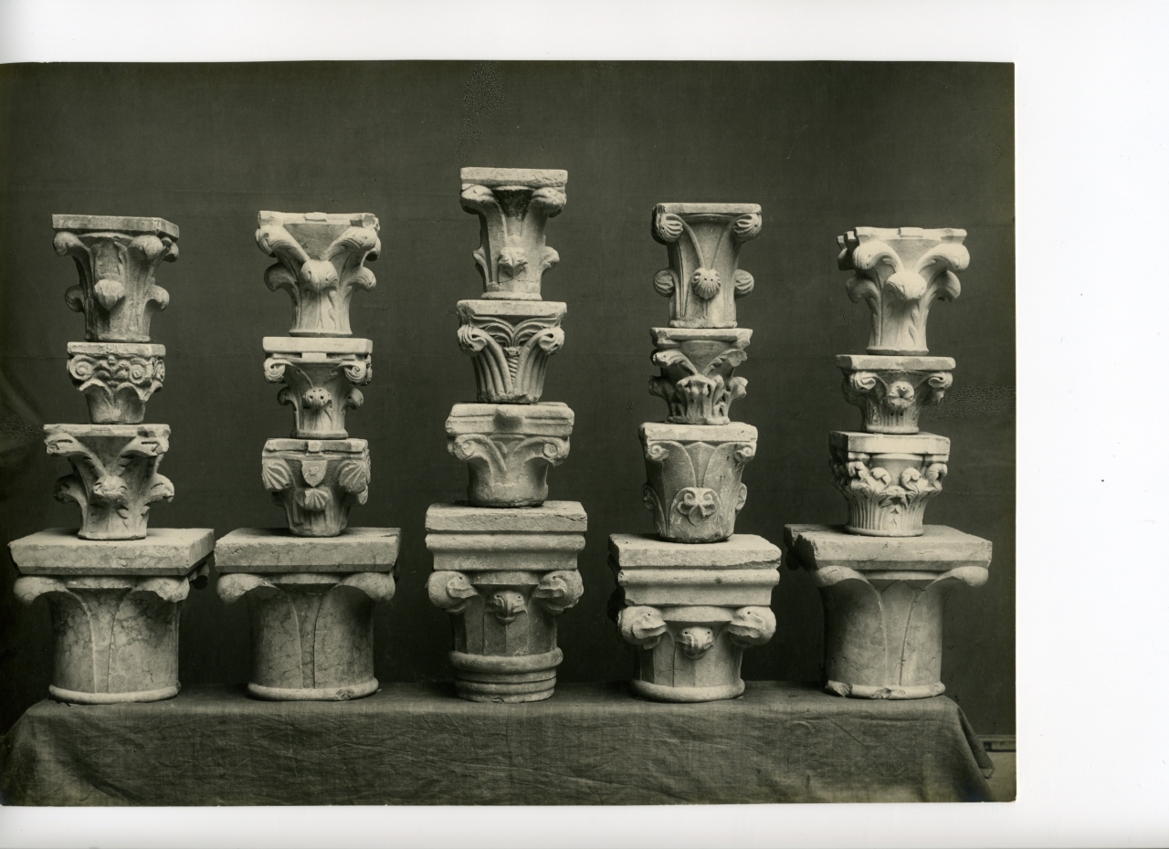 capitelli (positivo) di anonimo (prima metà XX)