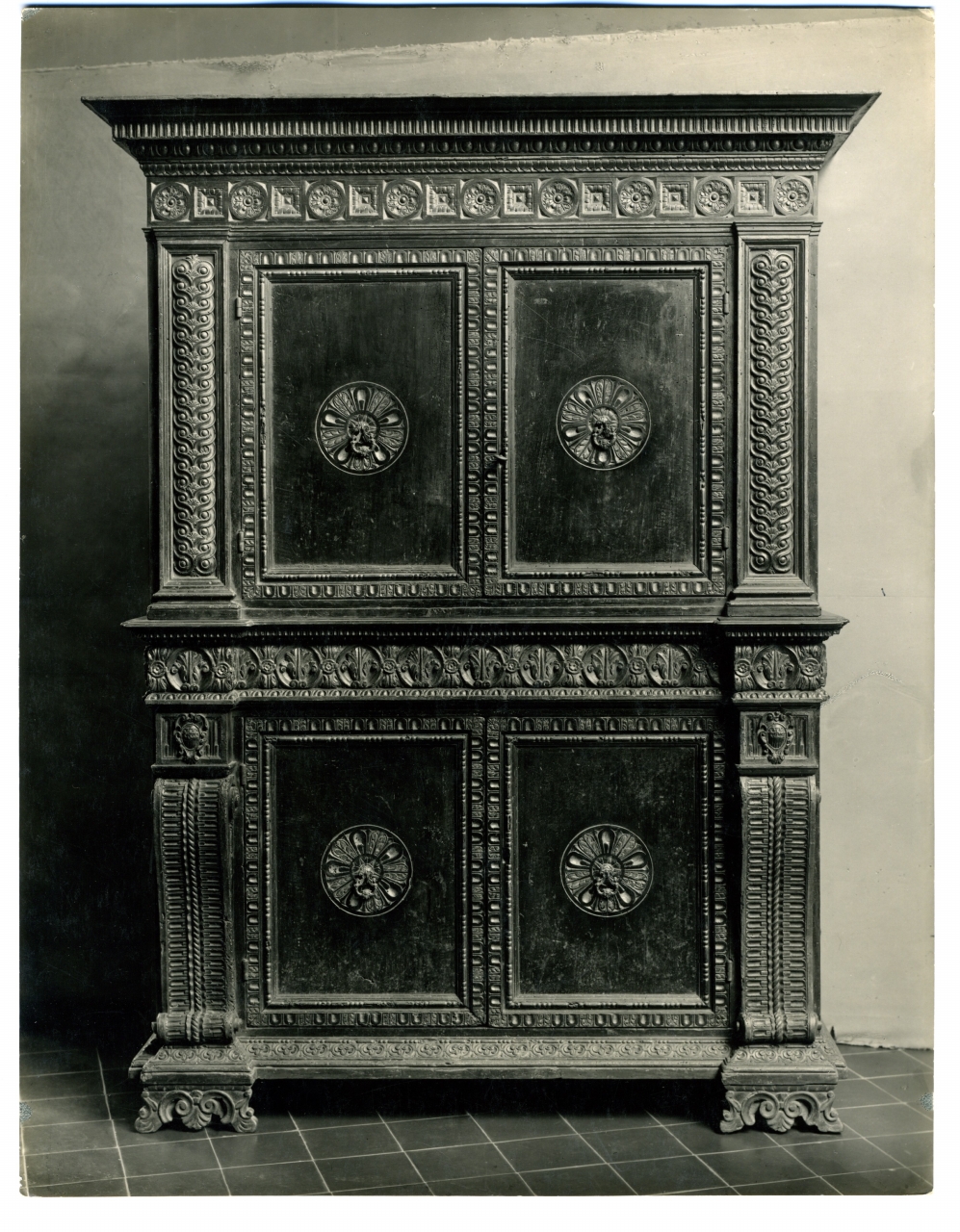 mobile a due corpi (positivo) di anonimo (prima metà XX)