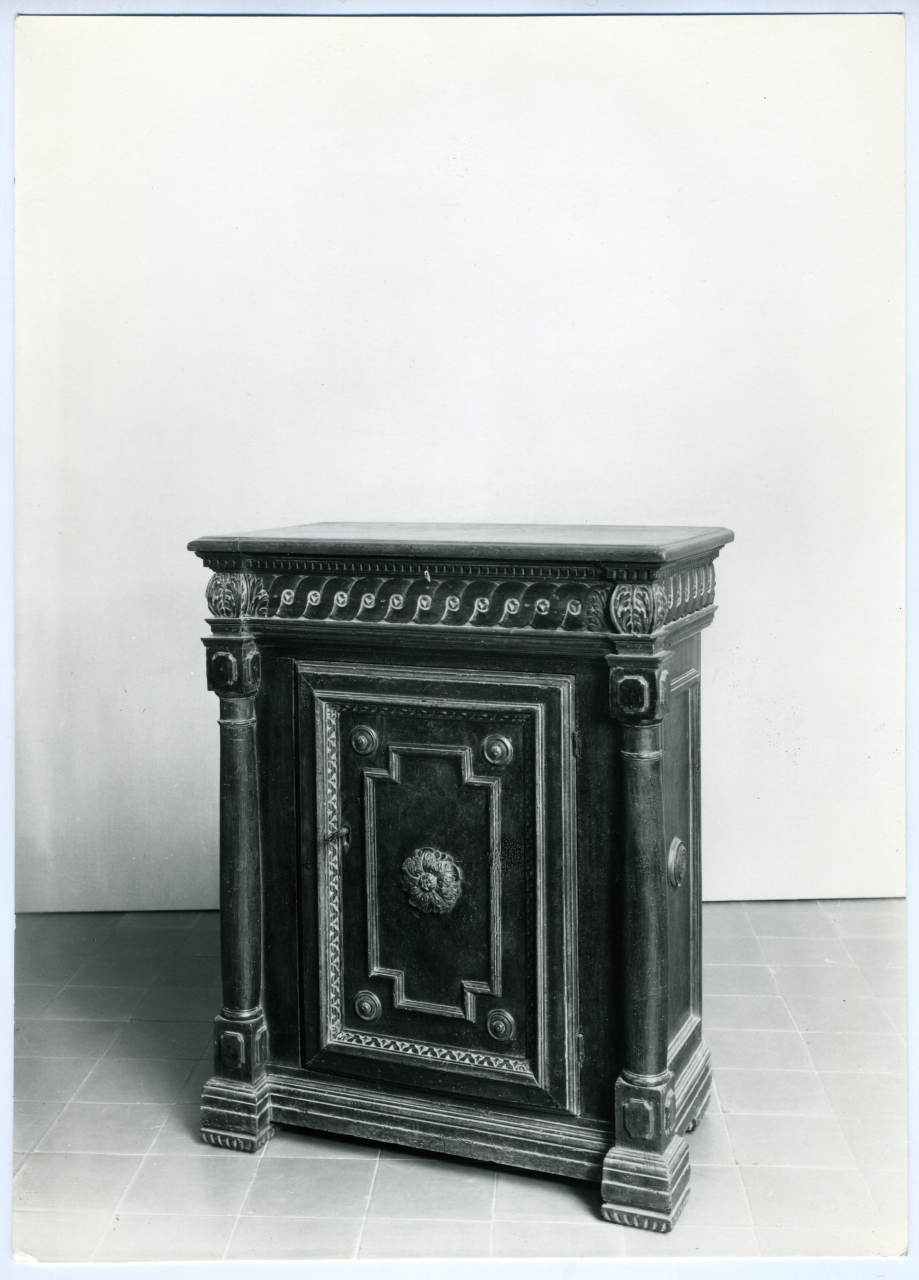 credenza (positivo) di anonimo (prima metà XX)