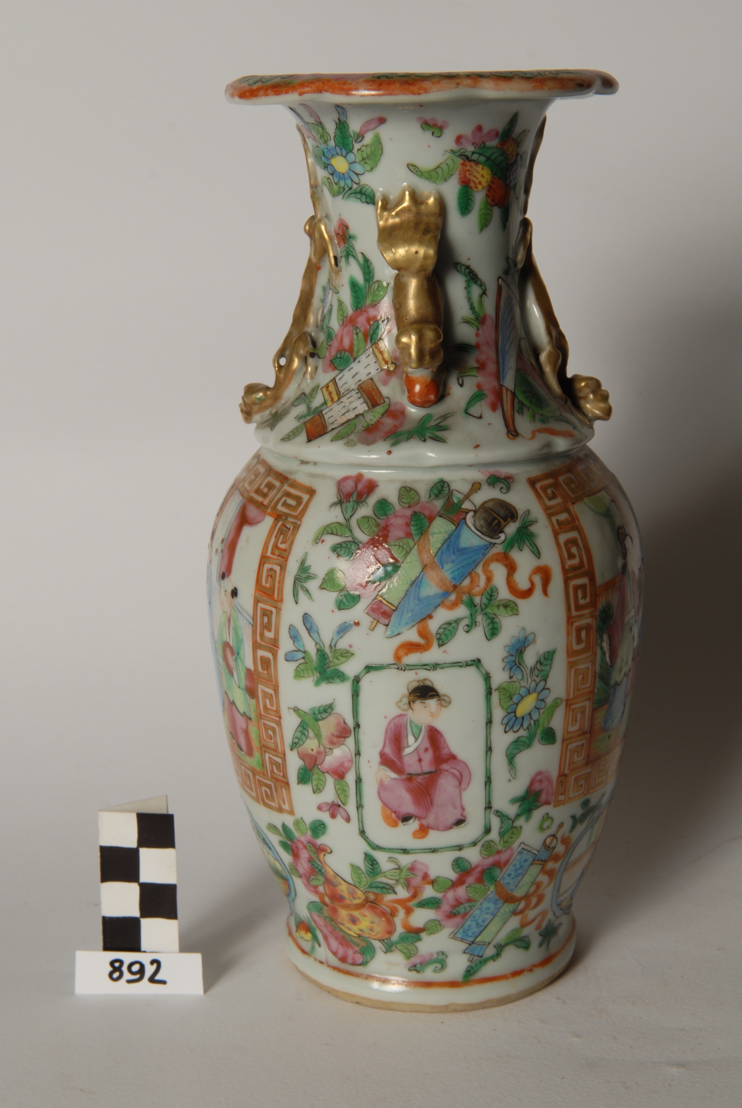 vaso - manifattura cinese (XIX)