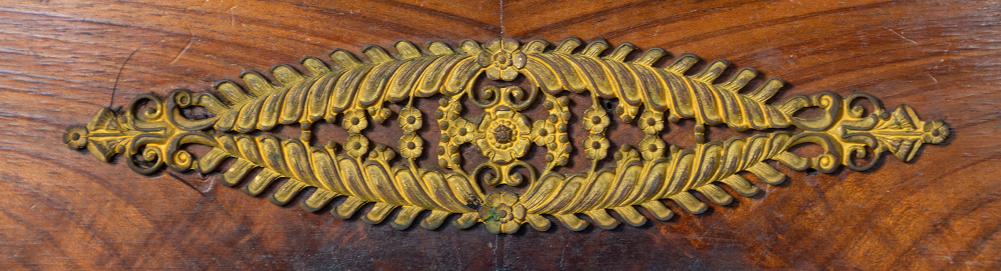 cassettone, insieme - manifattura piemontese (XIX)