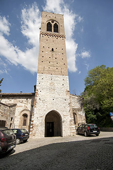 Chiesa di S. Lorenzo in Doliolo (chiesa, abbaziale) - San Severino Marche (MC) 