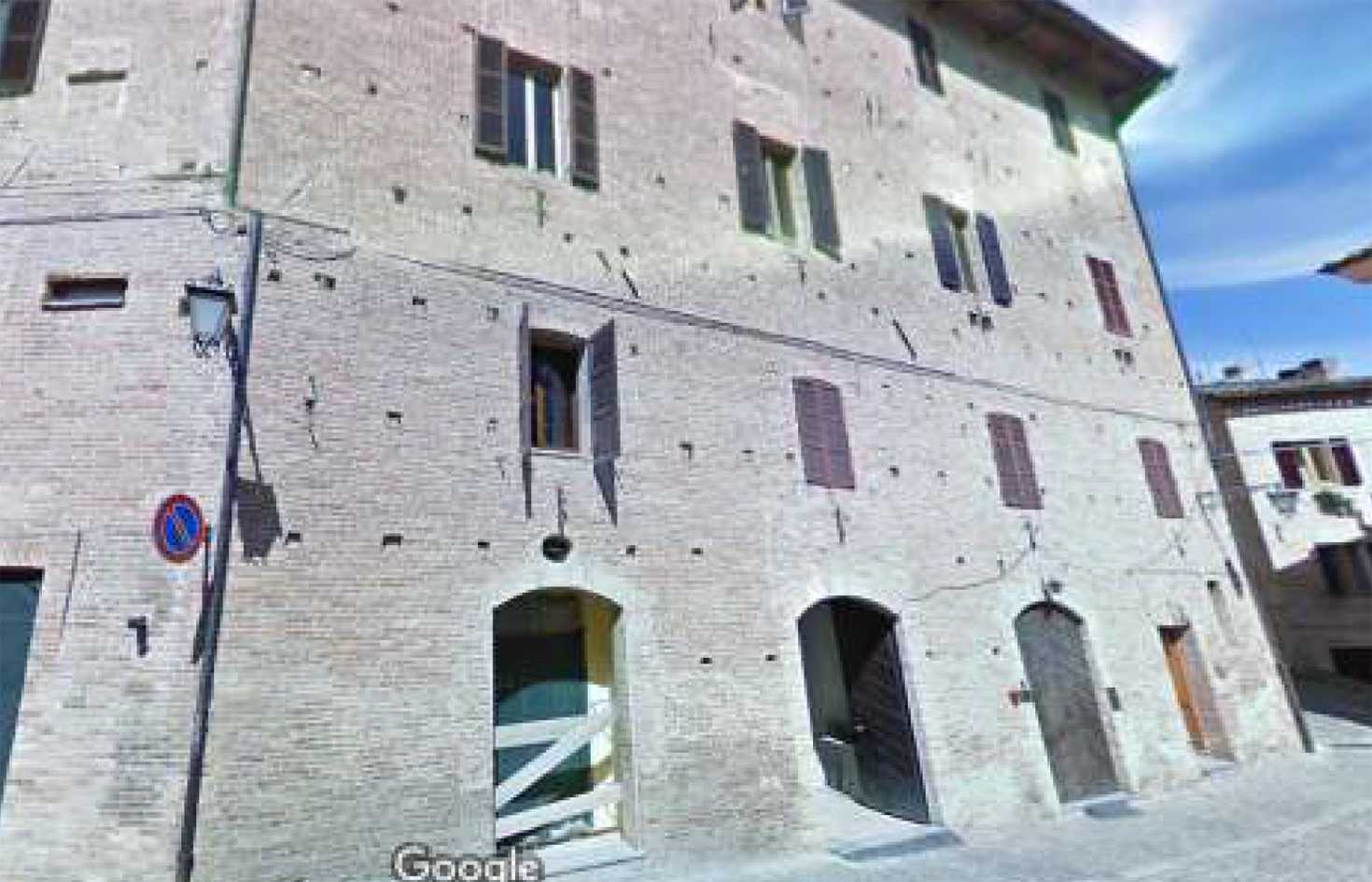 Convento di S. Francesco (convento, francescano) - Sarnano (MC)  <br>Condizioni d'uso: <a class='link-esterno' href='https://docs.italia.it/italia/icdp/icdp-pnd-circolazione-riuso-docs/it/v1.0-giugno-2022/testo-etichetta-BCS.html' target='_bcs'>Beni Culturali Standard (BCS)</a>