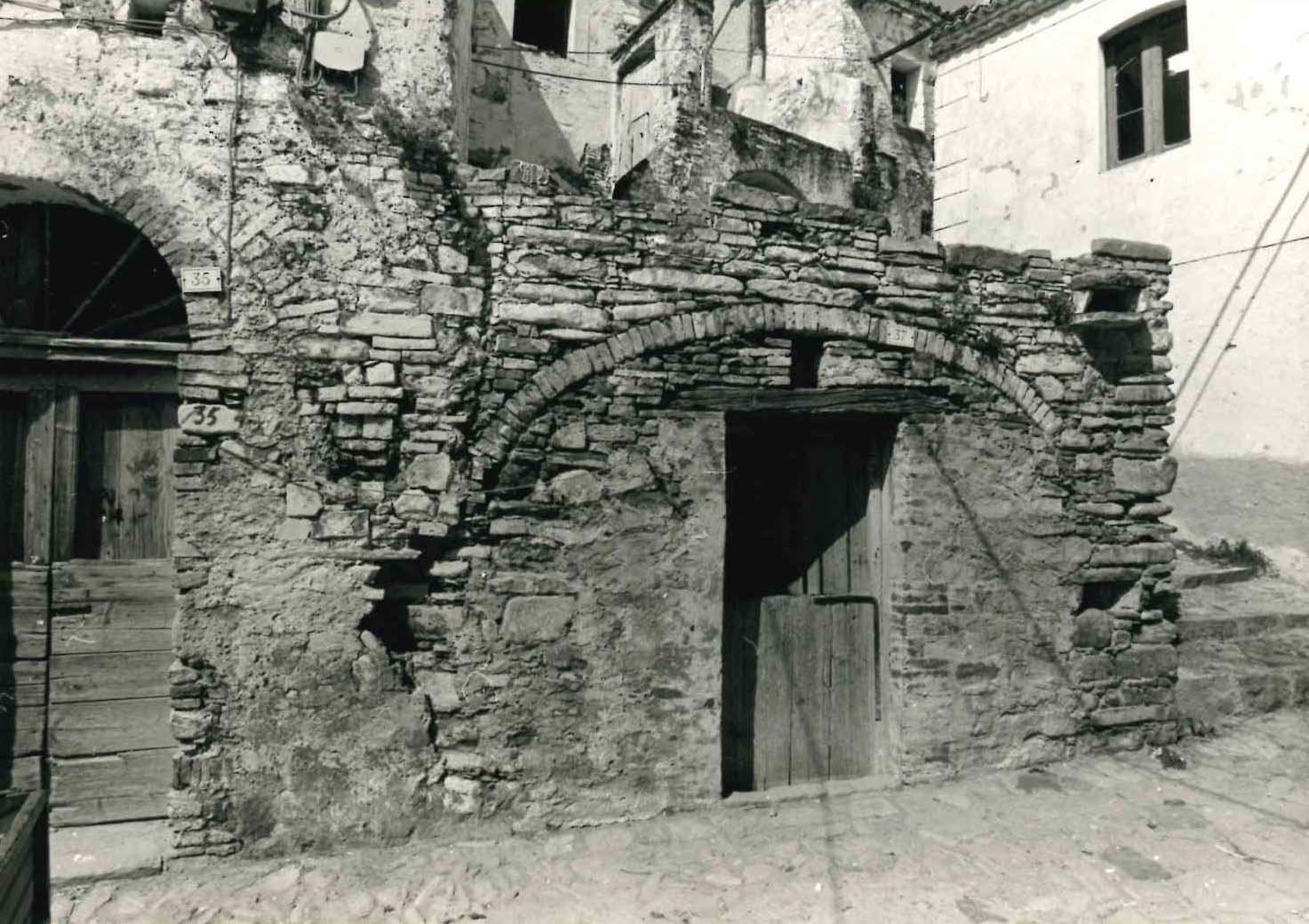 deposito - Tursi (MT)  (XX)