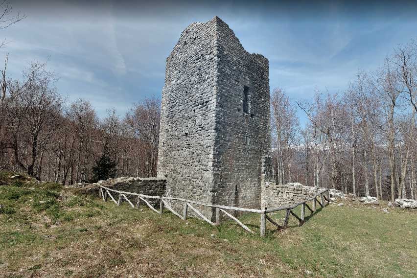 Torri di Popiglio (torre) - San Marcello Piteglio (PT) 