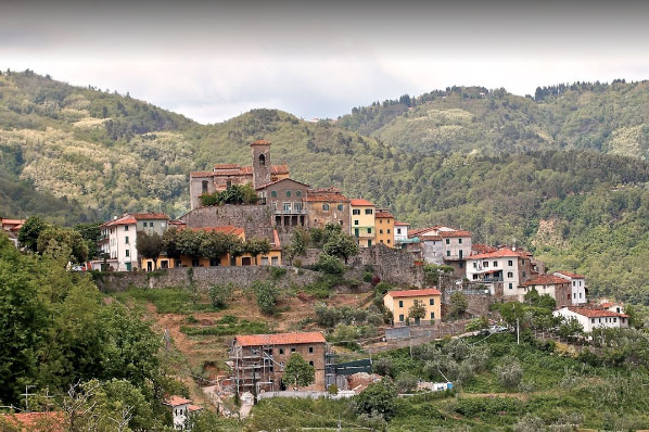 Resti della Rocca e delle antiche mura castellane (castello) - Marliana (PT) 