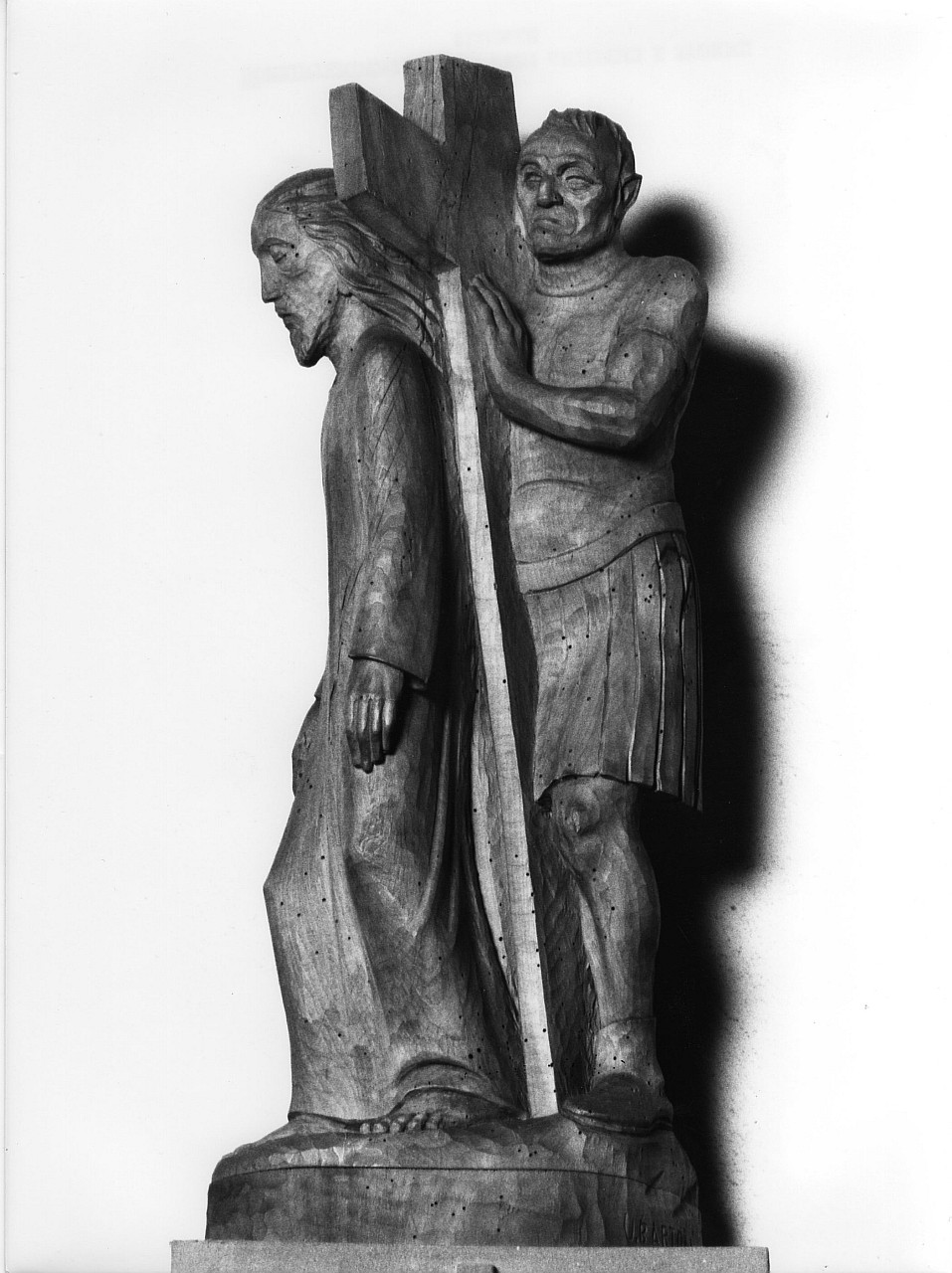stazione II: Gesù caricato della croce (scultura, elemento d'insieme) di Bartoli Umberto (secc. XIX/ XX)