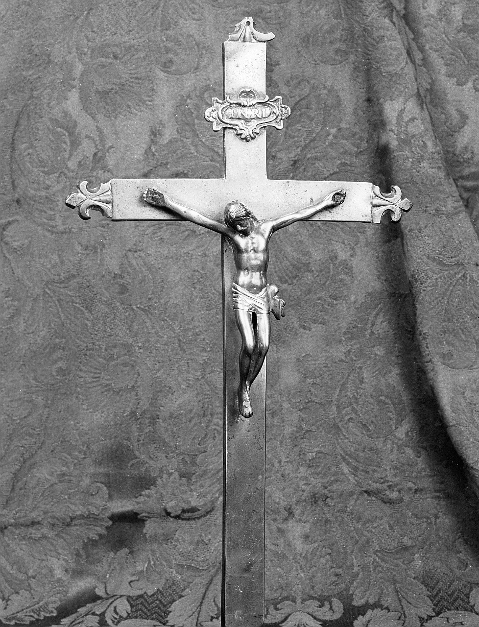 croce astile - bottega toscana (fine/ inizio secc. XVII/ XVIII)