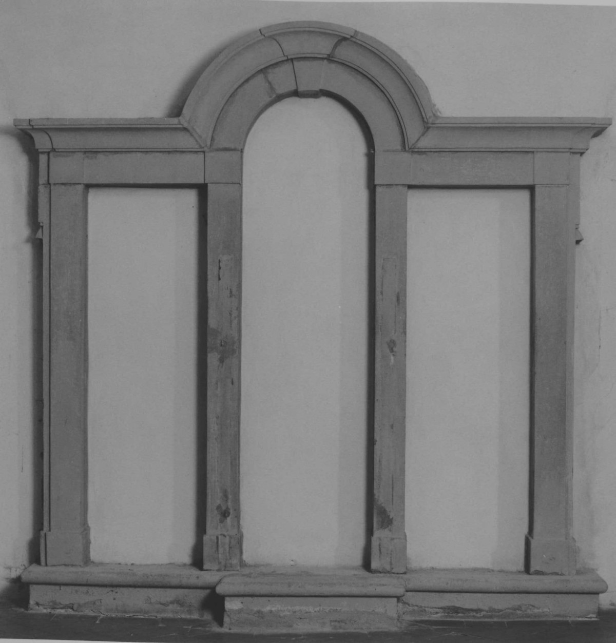 mostra di confessionale, coppia - bottega toscana (sec. XVIII)