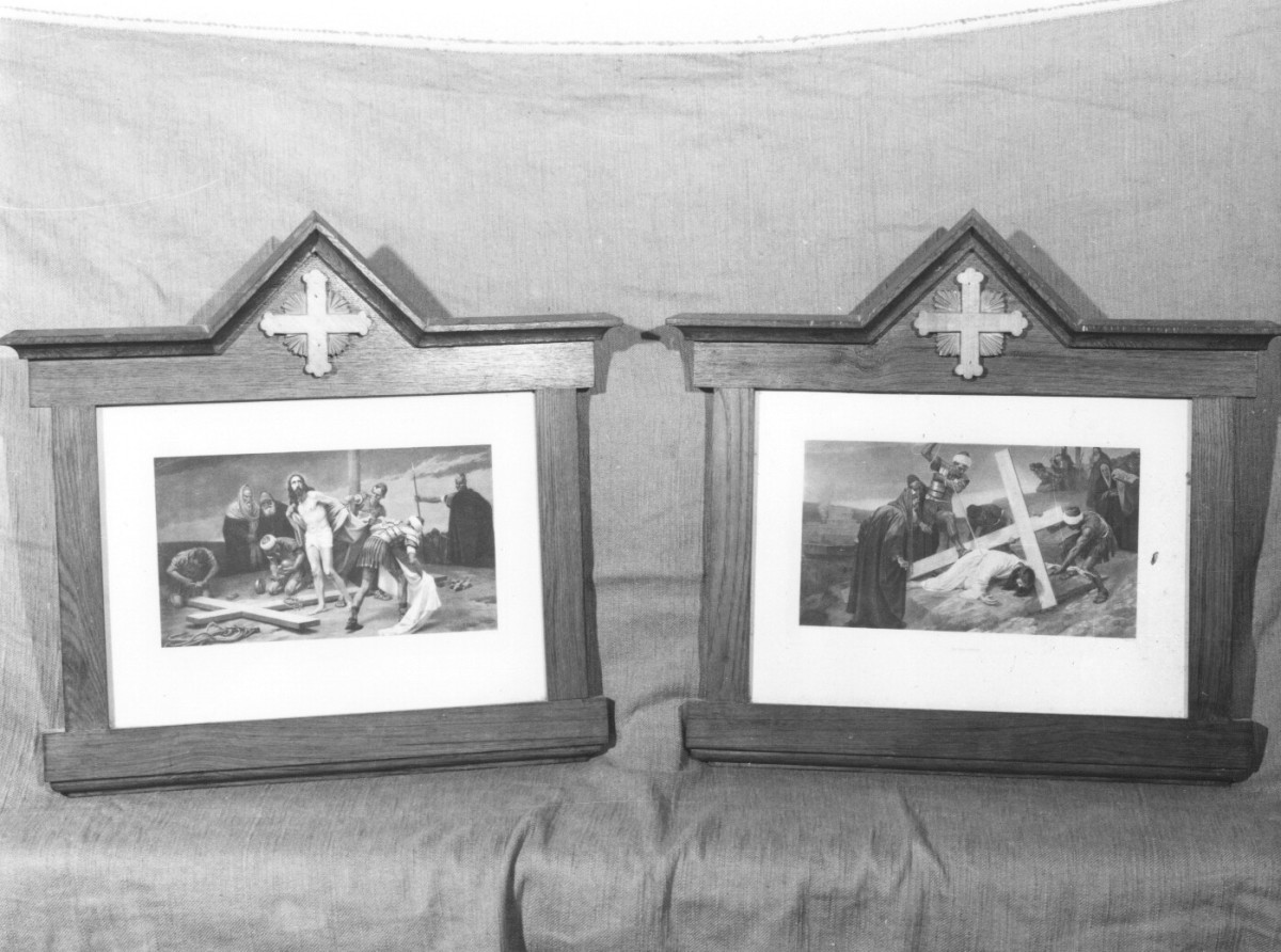 stazione X: Gesù spogliato e abbeverato di fiele (stampa) di Hirmer Max, Fugel Gebhard (sec. XX)