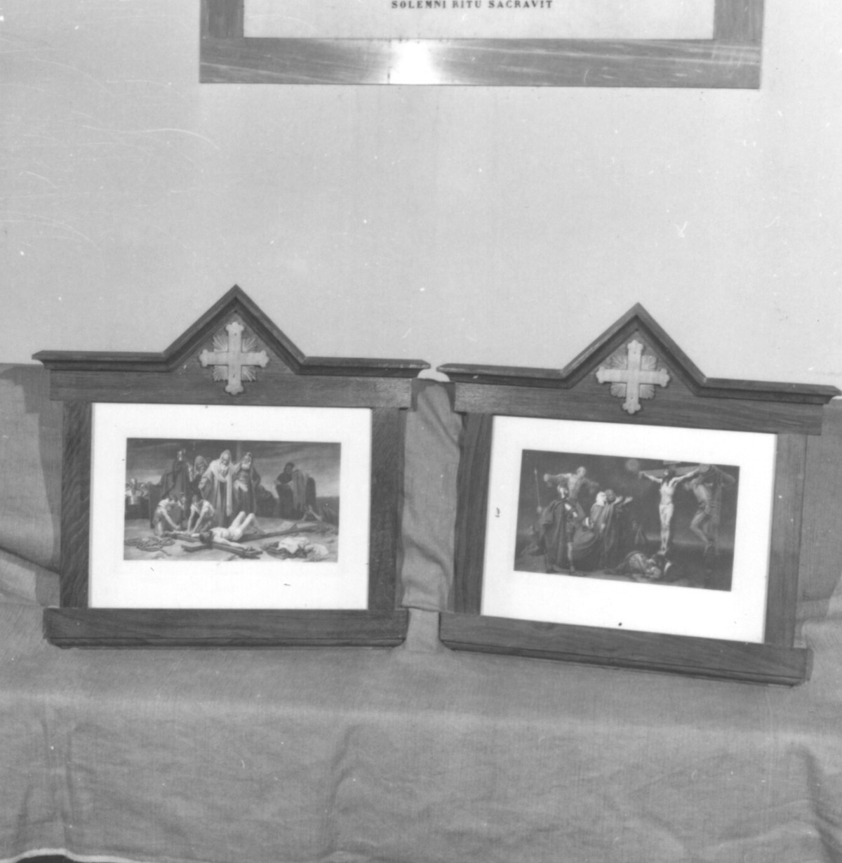 stazione XI: Gesù inchiodato alla croce (stampa) di Hirmer Max, Fugel Gebhard (sec. XX)