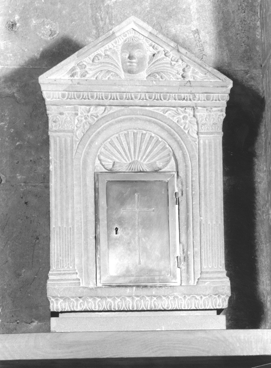 tabernacolo - a frontale architettonico - bottega toscana (sec. XVI)