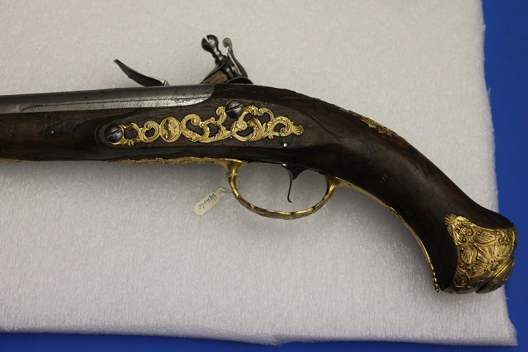pistola a pietra focaia di George Ignatius Staudinger - produzione tedesca (secondo quarto XVIII sec)