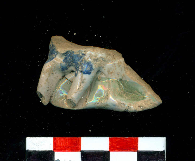 fischietto, antropomorfo in maiolica (SECOLI/ ARCHI DI SECOLI/ fine XIX -inizi XX secolo)