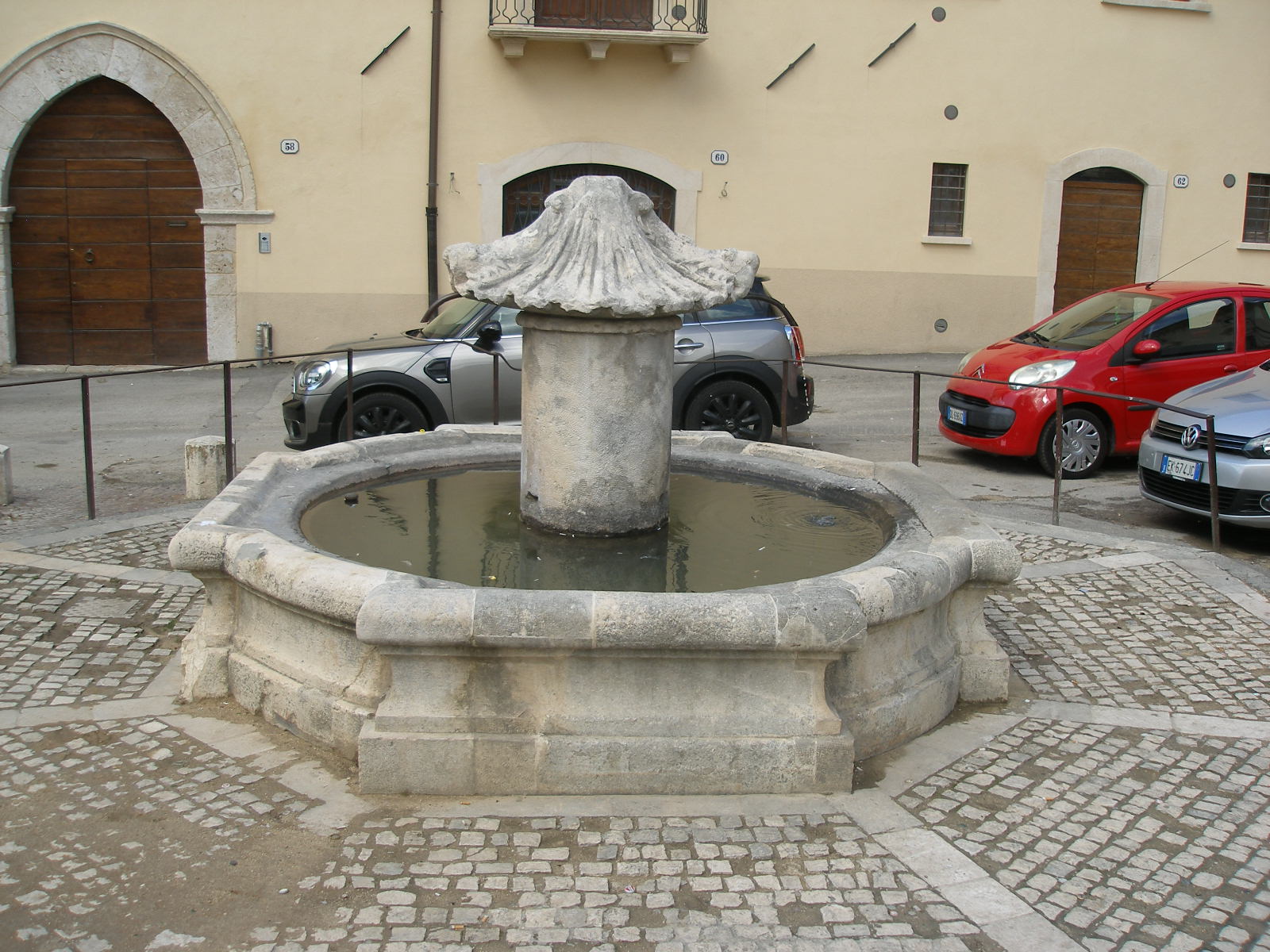 fontana, opera isolata di Porani Pietro Paolo (attribuito) (XVIII)