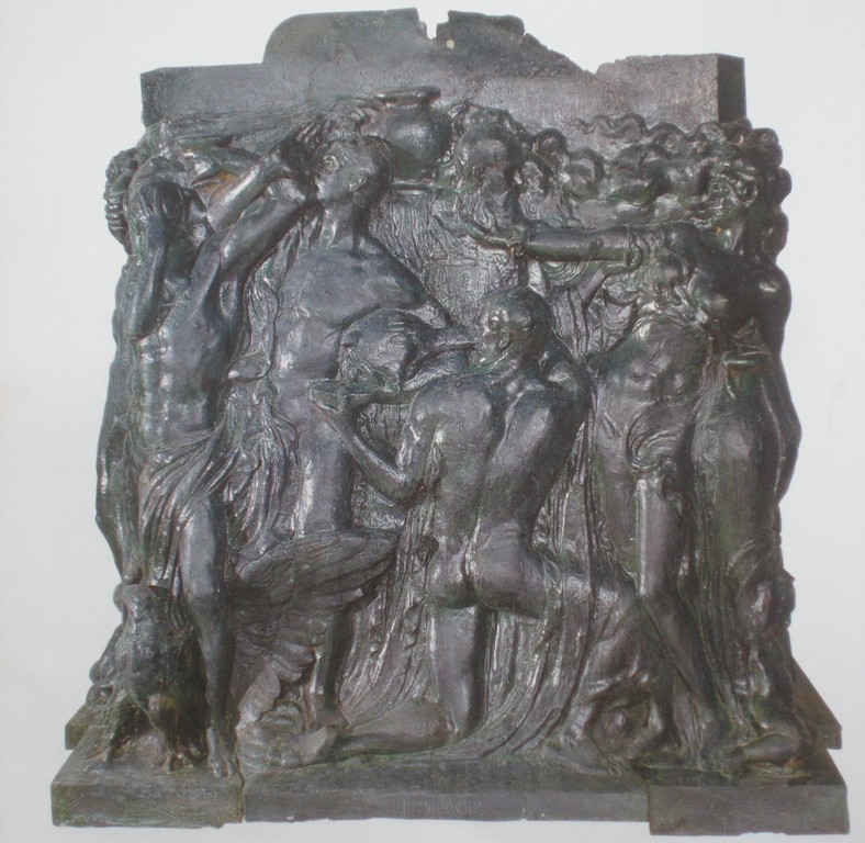Basamento del monumento commemorativo a Teofilo Patini, Rilievo con figure allegoriche (piedistallo, opera isolata) di Tarquini Sabatino (attribuito) (prima metà XX)
