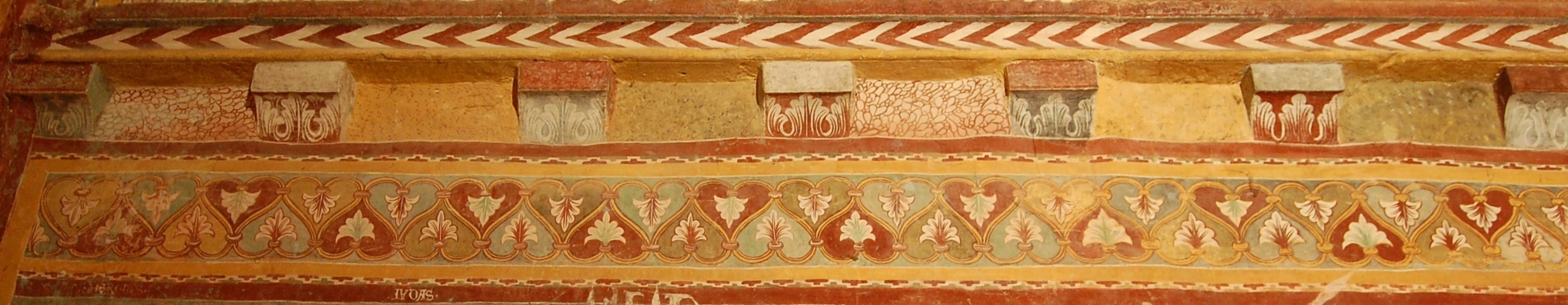 Motivo a fiori fogliati a cinque petali, Motivo a cuori e palmette, Motivo a tralcio vegetale, Motivo a tralcio fiorito, Motivo a losanghe prospettiche, Motivo a tralcio vegetale blu, Motivi decorativi (dipinto, complesso decorativo) - ambito romano, ambito normanno, ambito abruzzese (terzo quarto XIII) <br>Condizioni d'uso: <a class='link-esterno' href='https://docs.italia.it/italia/icdp/icdp-pnd-circolazione-riuso-docs/it/v1.0-giugno-2022/testo-etichetta-BCS.html' target='_bcs'>Beni Culturali Standard (BCS)</a>