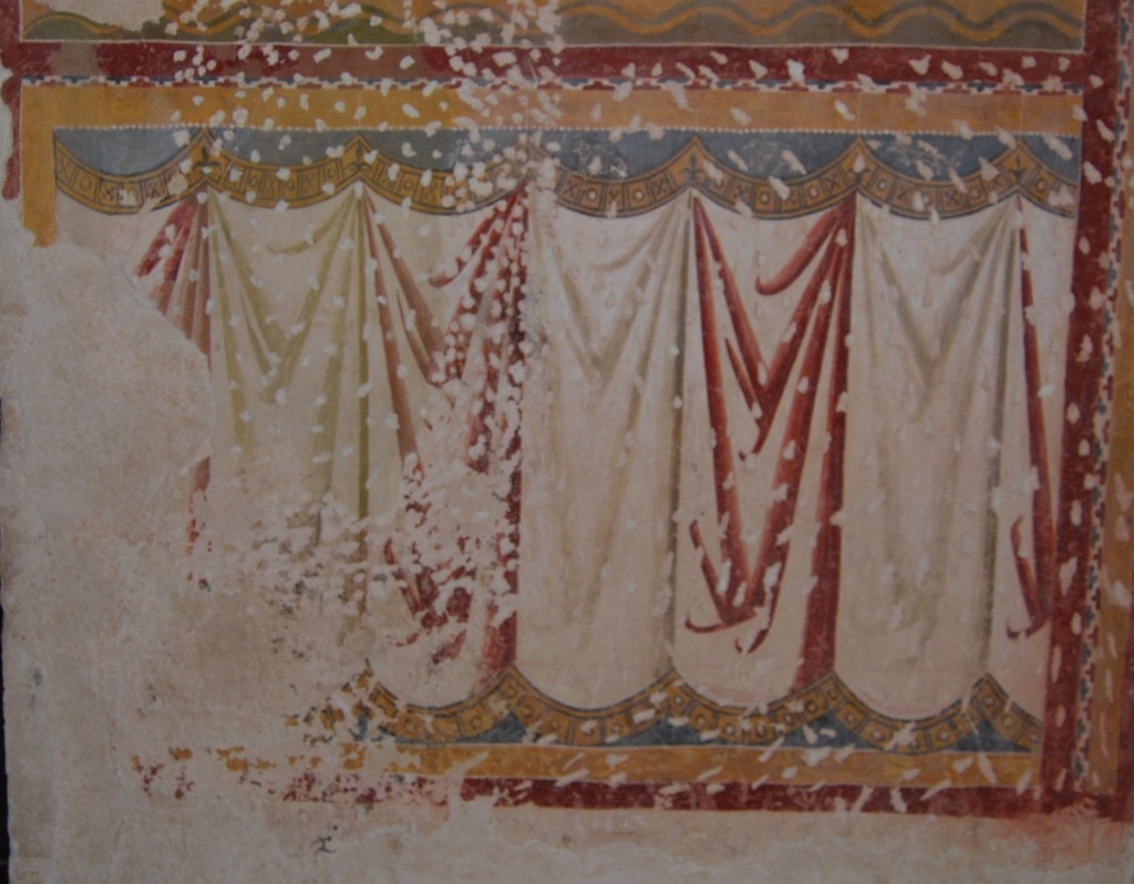 Zoccolatura, Fasce decorative (dipinto, complesso decorativo) - ambito romano, ambito normanno, ambito abruzzese (terzo quarto XIII)
