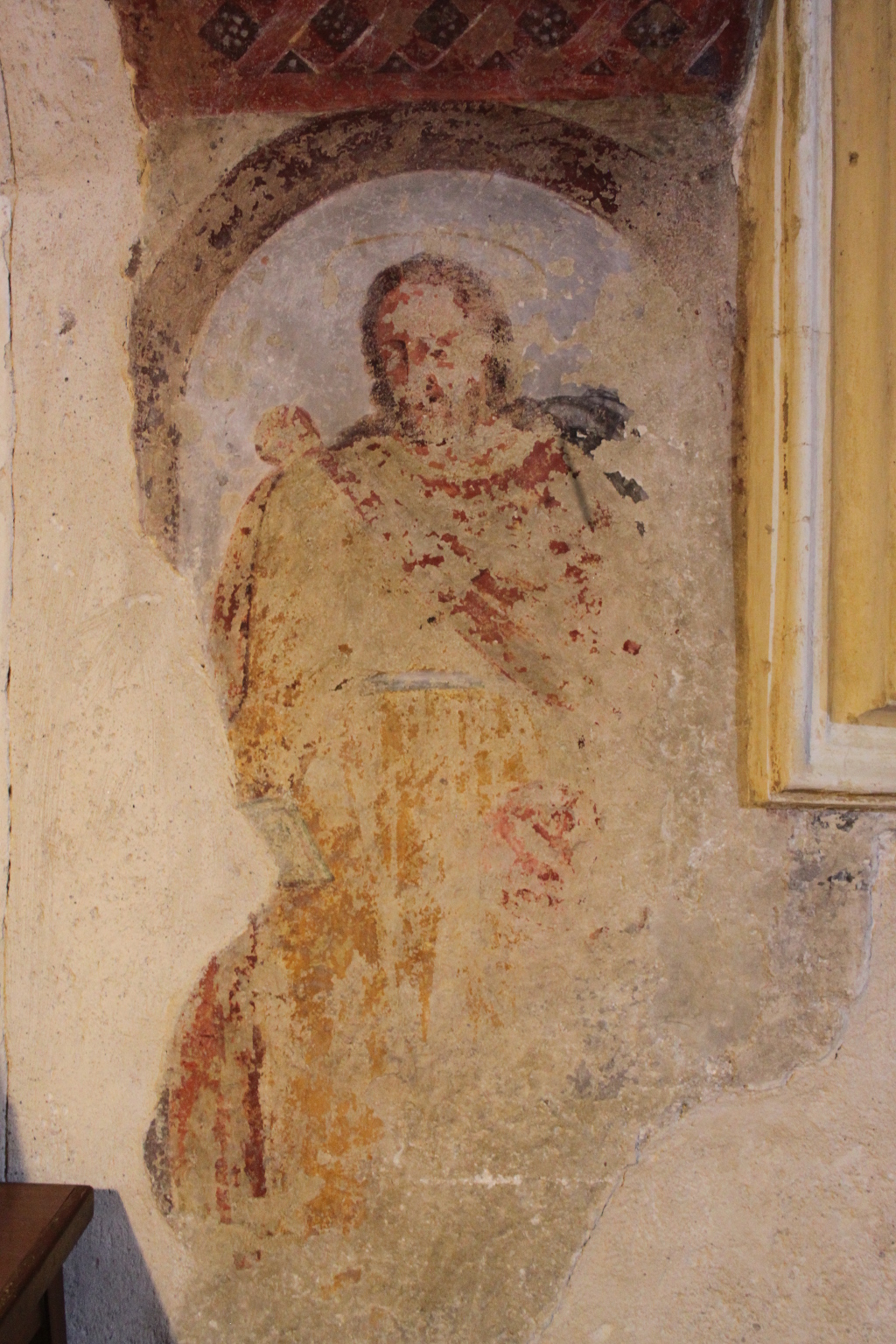 figura di santo, specchiature marmoree, cornice a torciglione (dipinto, complesso decorativo) - ambito abruzzese (seconda metà XVI)