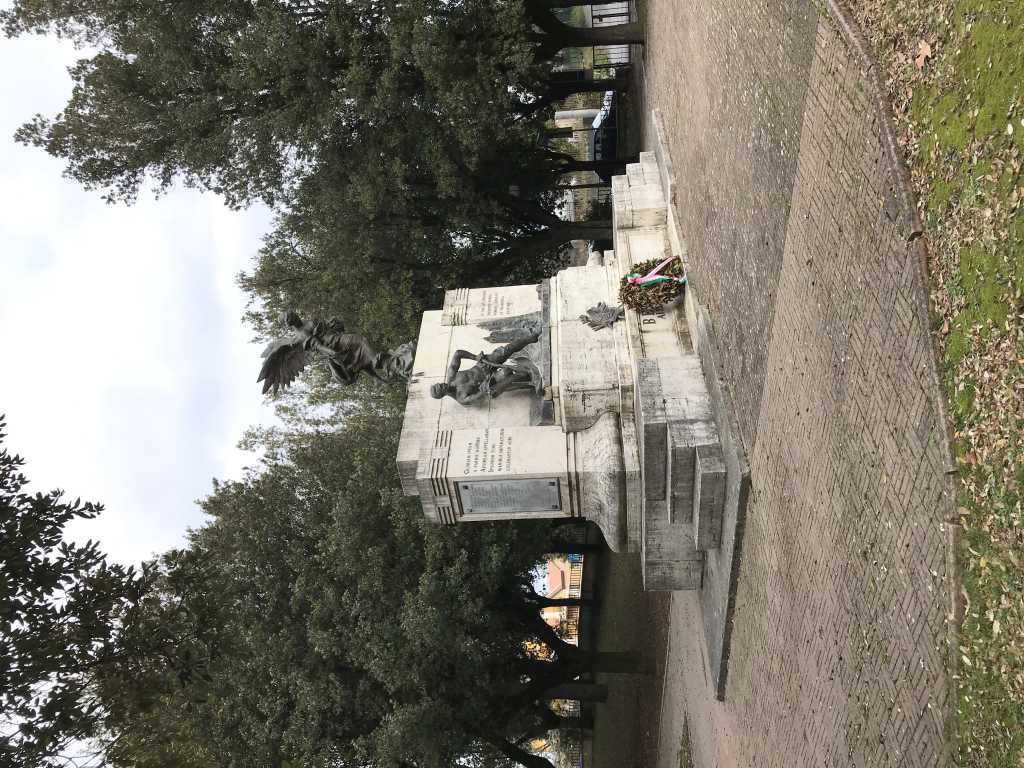 Parco della Rimembranza (parco, commemorativo/ ai caduti della prima guerra mondiale) - Bevagna (PG) 