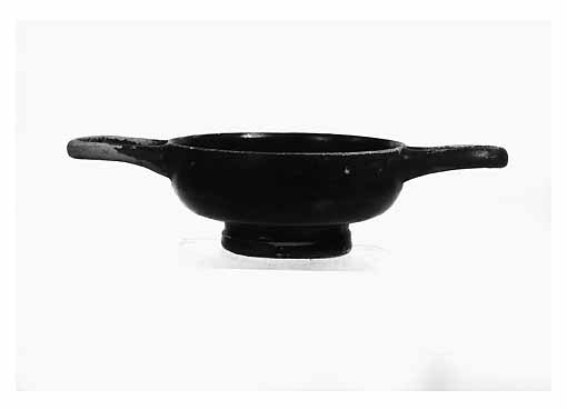 TAZZA BIANSATA - ambito tarantino (fine/inizio secc. IV/ III a.C)