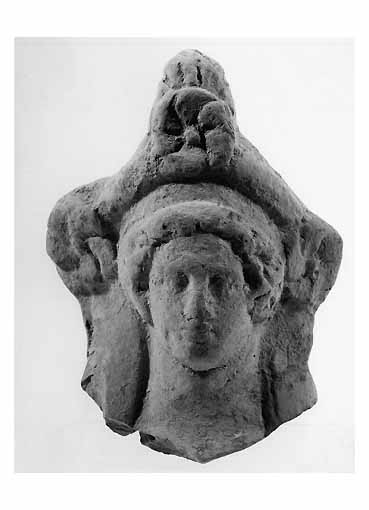 Recumbente (RILIEVO, Iacobone C5 XXXI b) - produzione tarantina (seconda meta' sec. IV a.C)