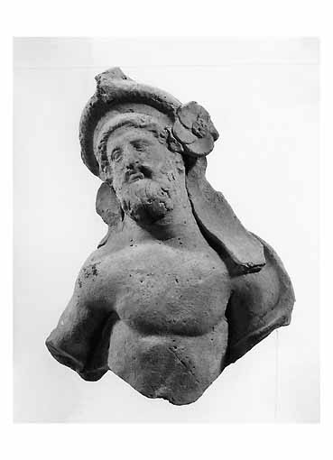 Recumbente su kline (STATUETTA) - produzione tarantina (sec. IV a.C)