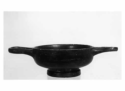 TAZZA BIANSATA - produzione tarantina (seconda meta' sec. IV a.C)