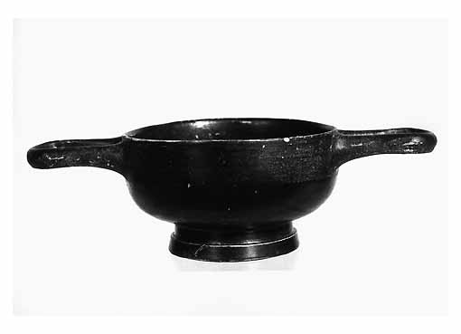 TAZZA BIANSATA - ambito tarantino (fine sec. IV a.C)