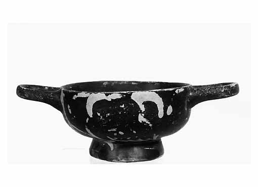 TAZZA BIANSATA - ambito apulo (seconda meta' sec. IV a.C)