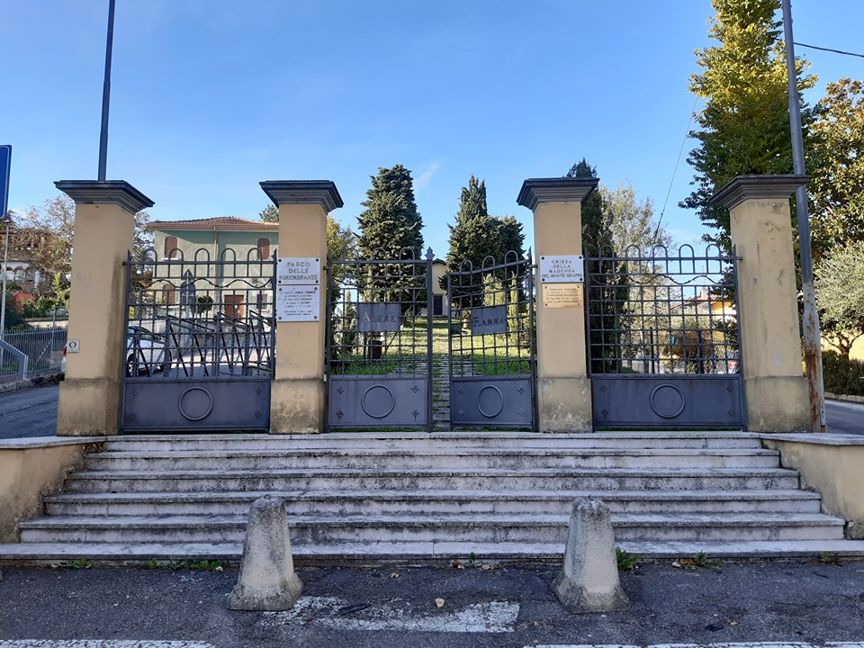 PARCO DELLE RIMEMBRANZE DI RONCOFREDDO (giardino, commemorativo/ ai caduti della prima guerra mondiale) - Roncofreddo (FC) 