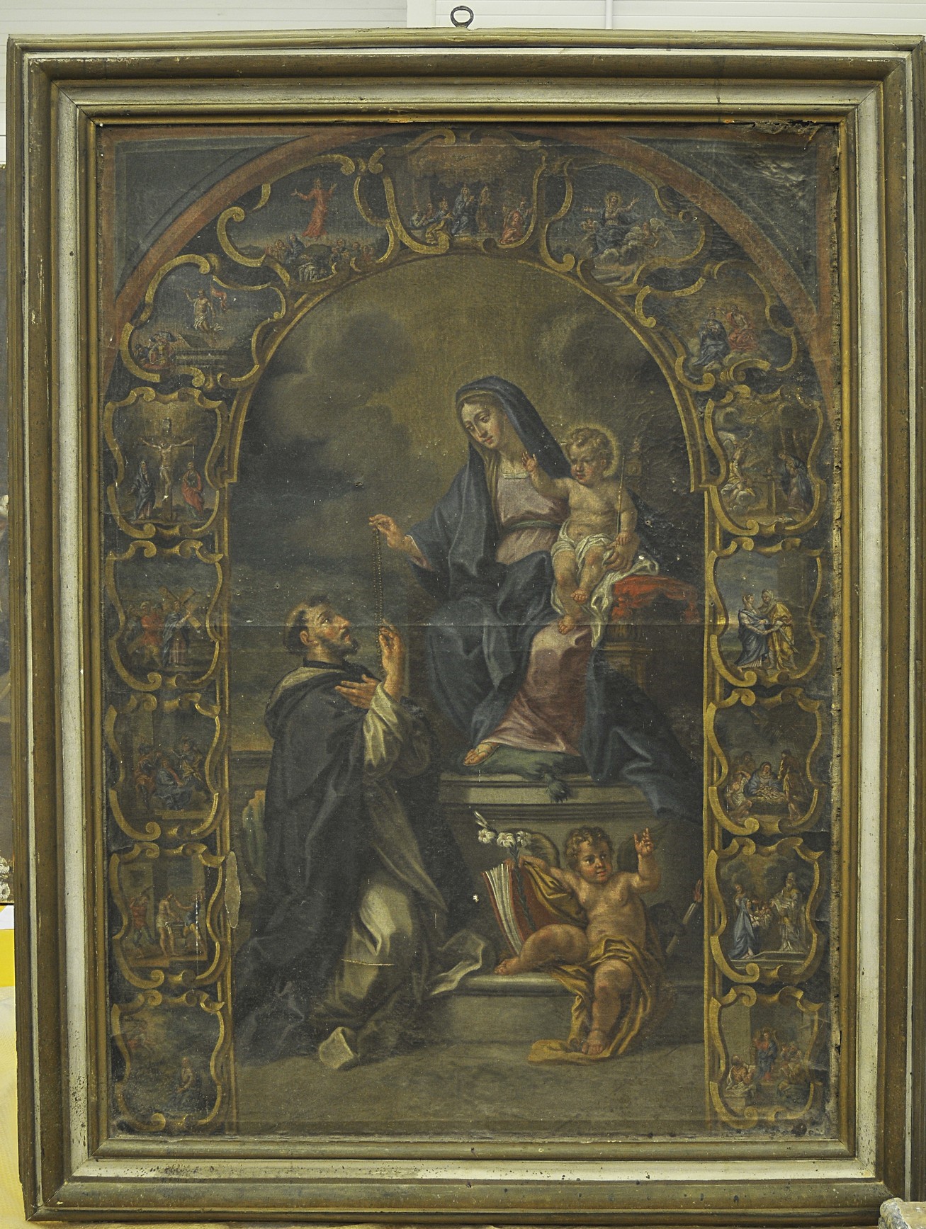 Madonna del Rosario (dipinto, opera isolata) - bottega Italia centrale (XVIII)