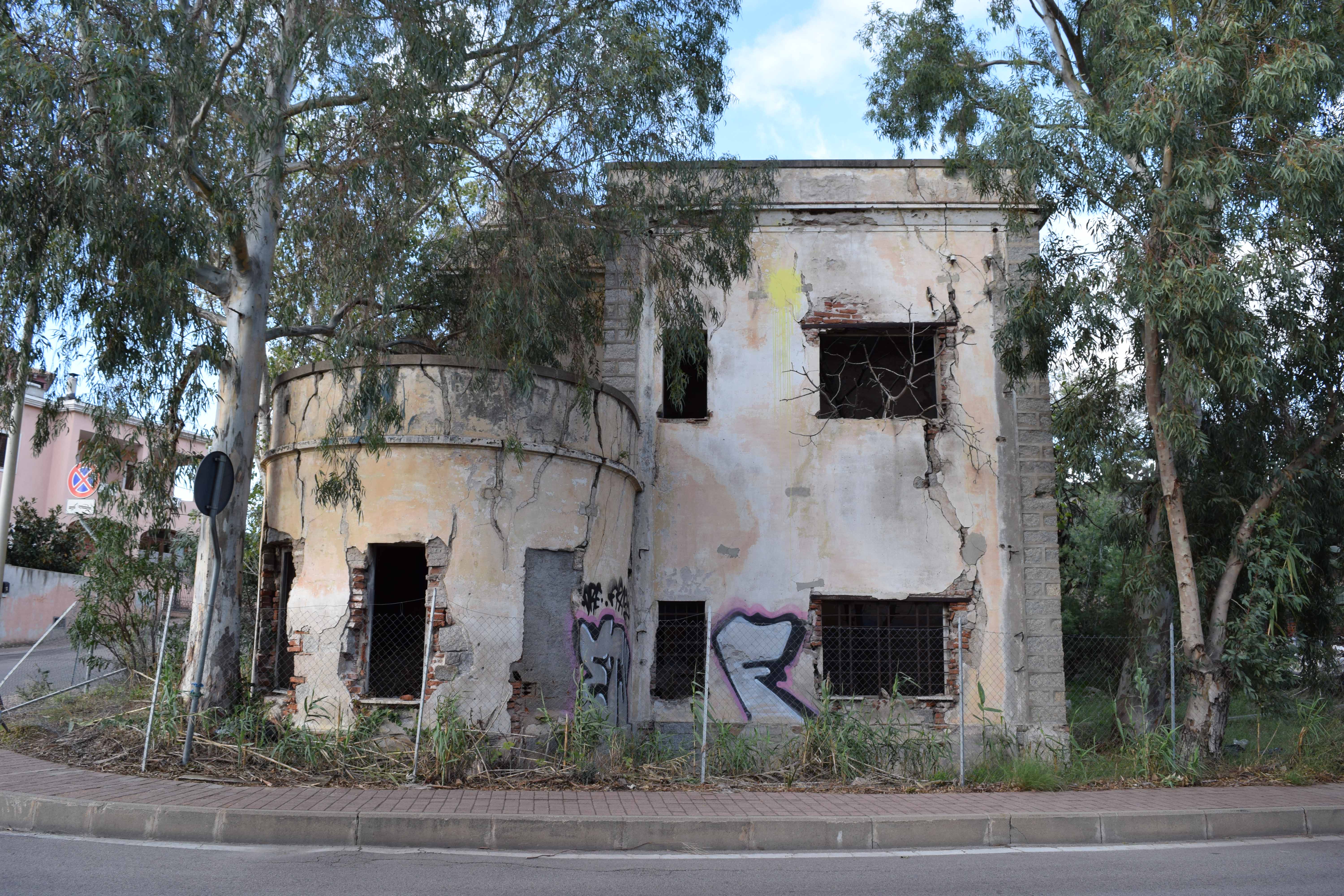 Casa dell'aviazione (torre, di controllo) - Olbia (SS) 