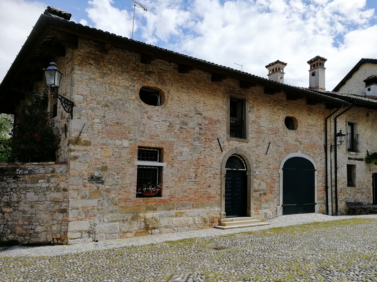 Annessi Est del Castello di Strassoldo di Sopra (casa, privata) - Cervignano del Friuli (UD) 