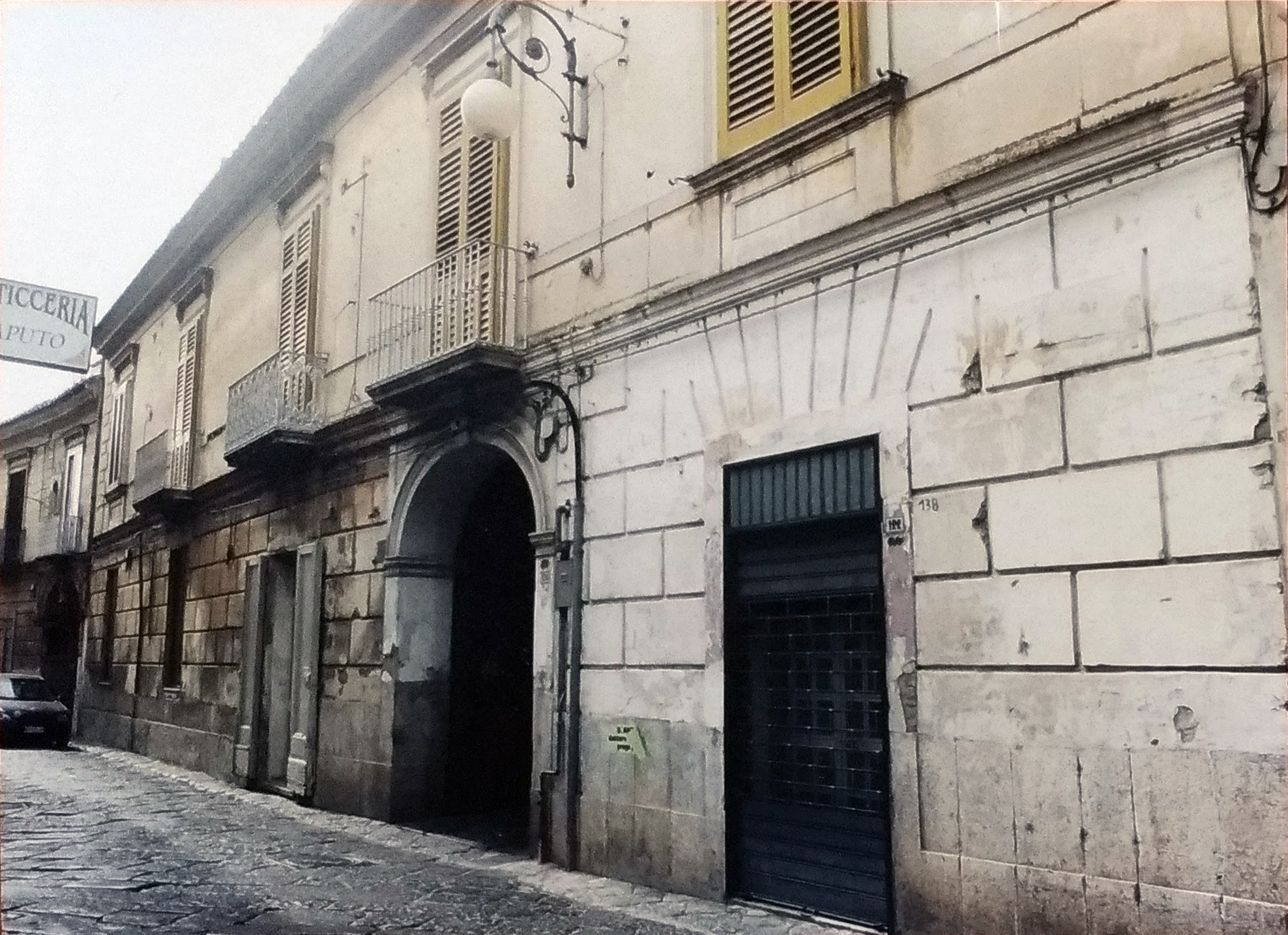 Palazzo via Iovara 140 (palazzo, privato) - Casagiove (CE)  (XIX, prima metà)