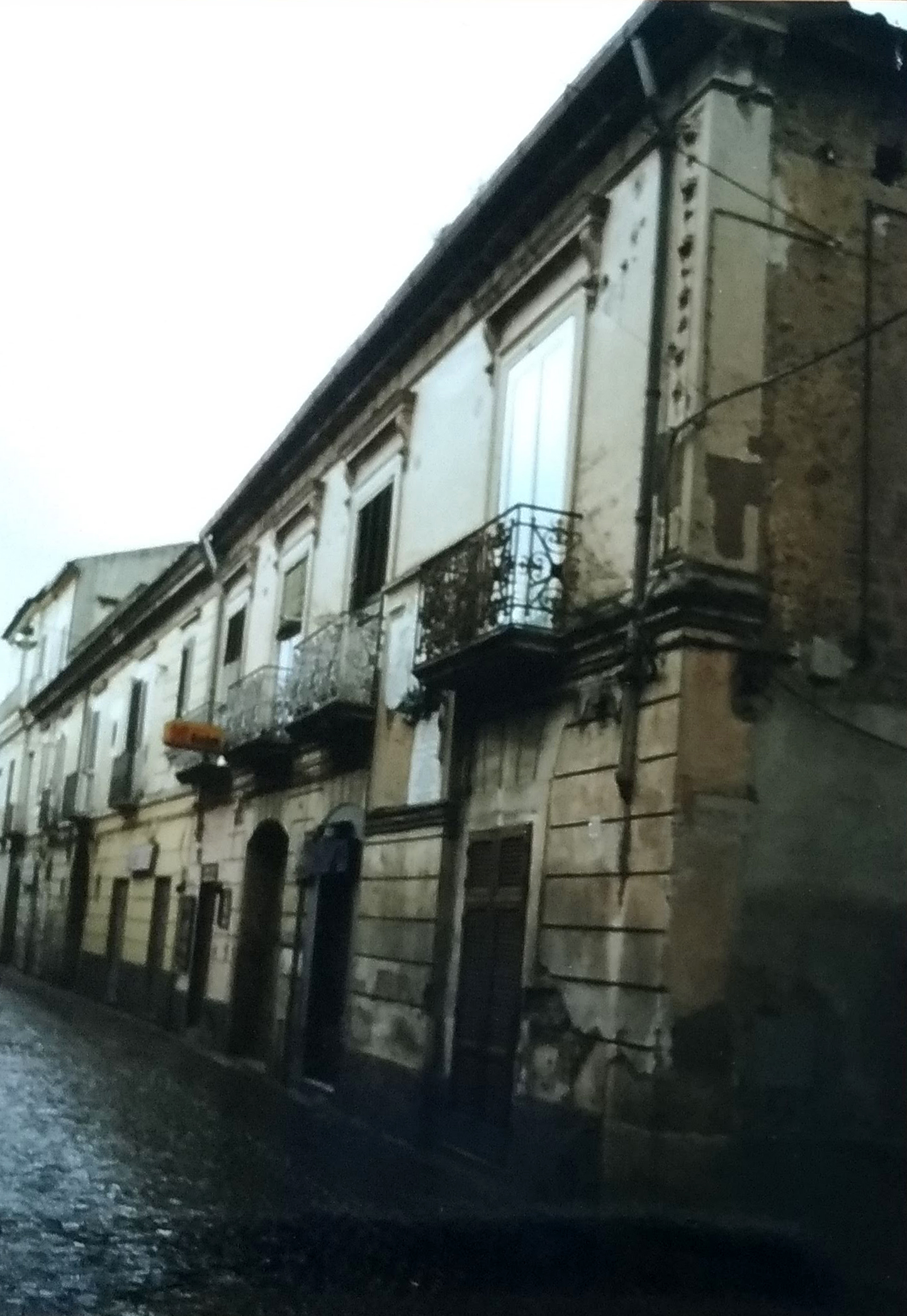 Palazzo del Vescovo Natale (palazzo, privato) - Casapulla (CE)  (XVII)