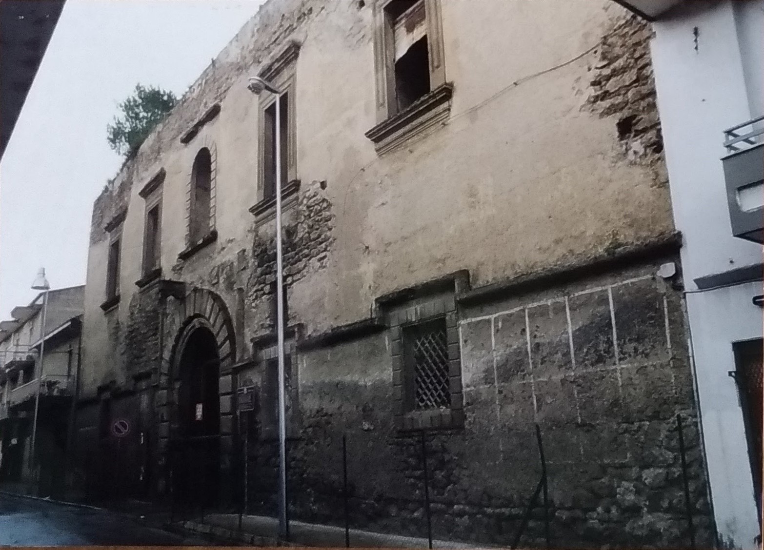 Palazzo dei Marchesi Molina (palazzo, nobiliare, privato) - Casapulla (CE) 