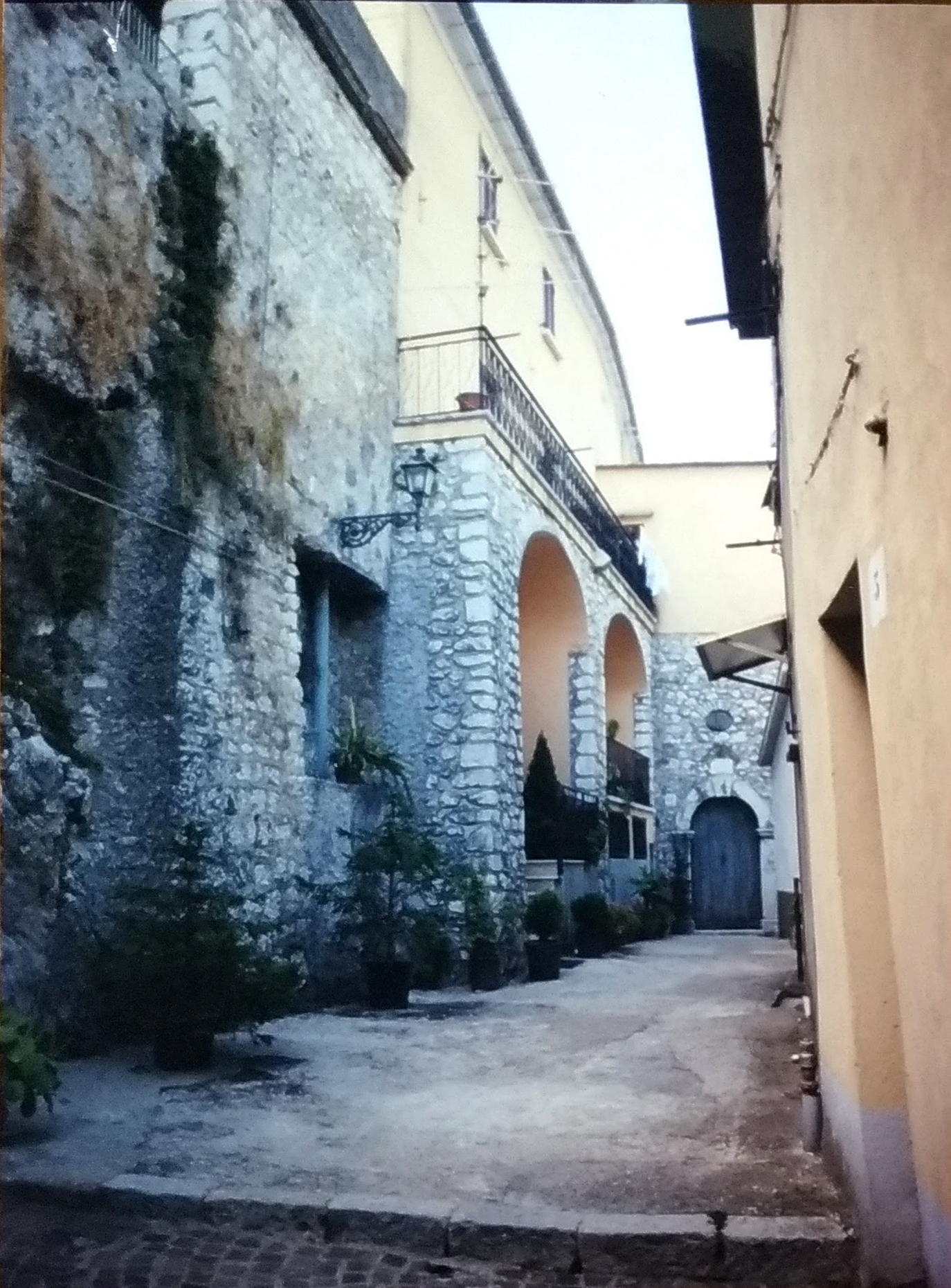Palazzo via Verdesca 23 (palazzo, privato) - Ciorlano (CE)  (XVII, fine)