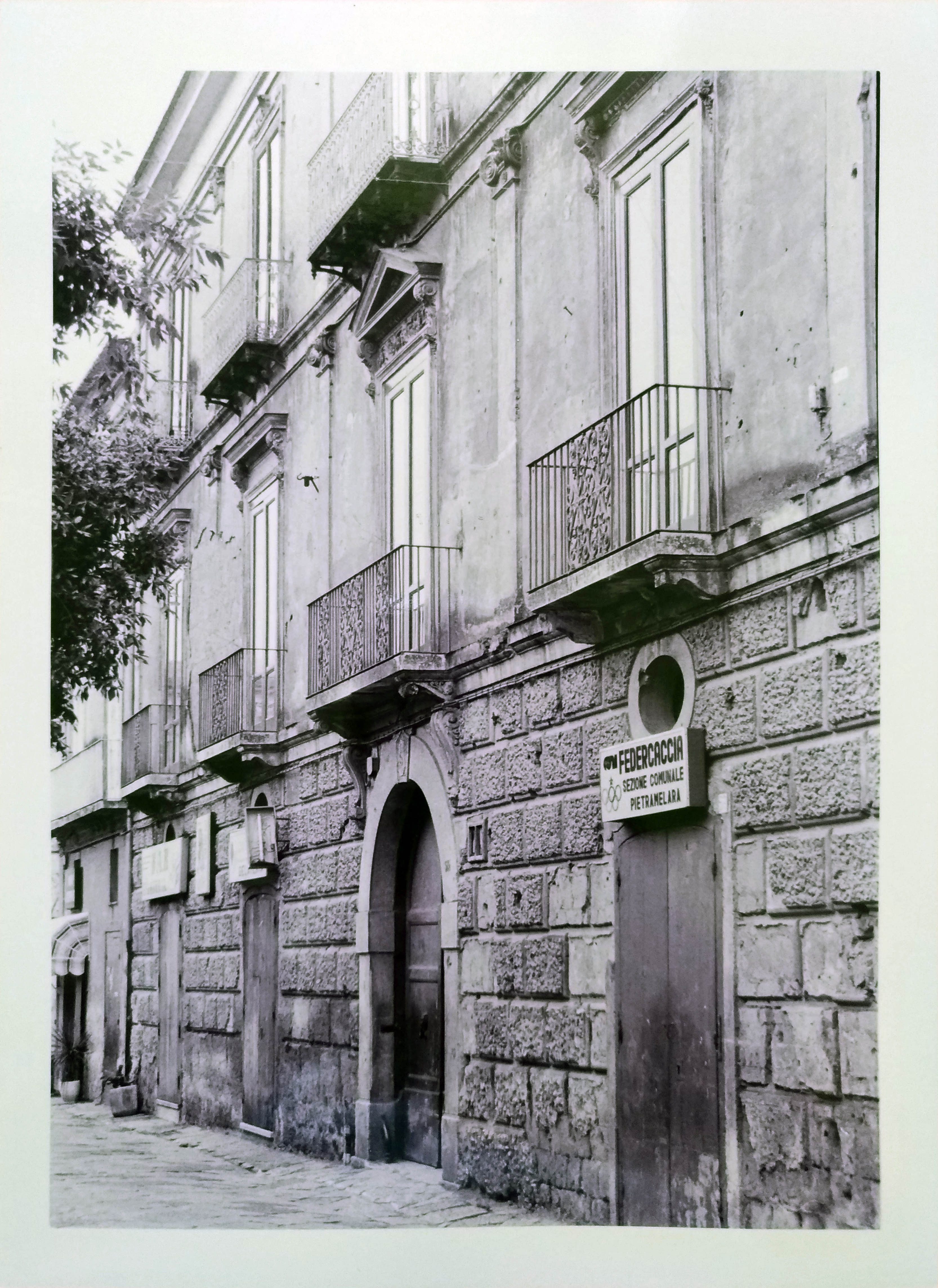 Palazzo Piazza S.Rocco (palazzo, nobiliare) - Pietramelara (CE)  (XVI)