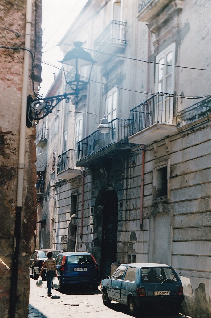 Palazzo De Vita (palazzo, signorile) - Pignataro Maggiore (CE)  (XVIII)