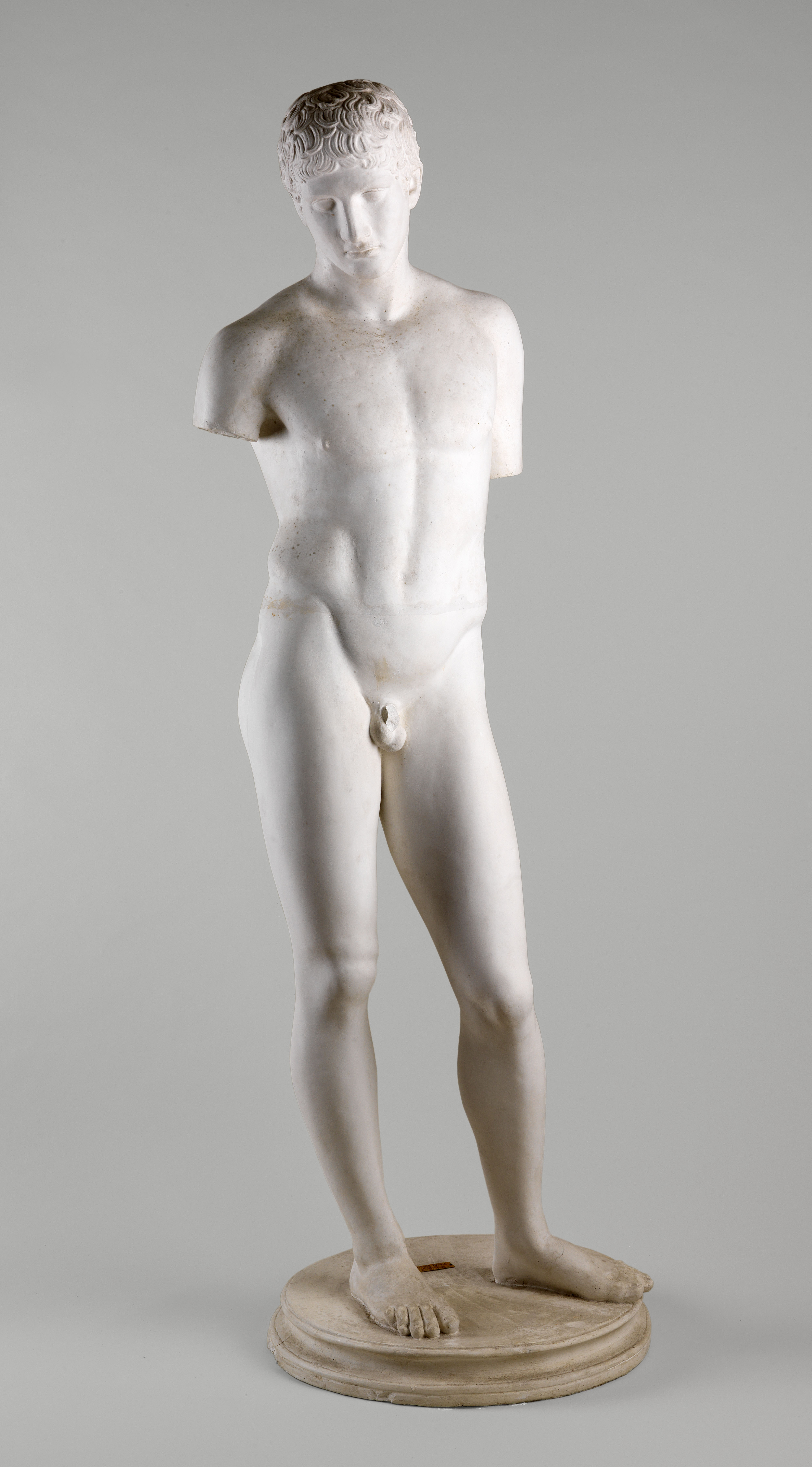 nudo di figura maschile (statua, opera isolata) di Bottega Basile (bottega) (seconda metà XX)